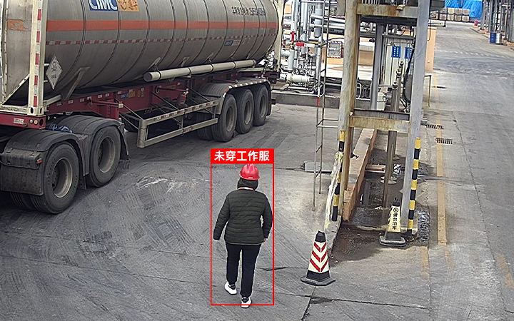 人员未穿工装