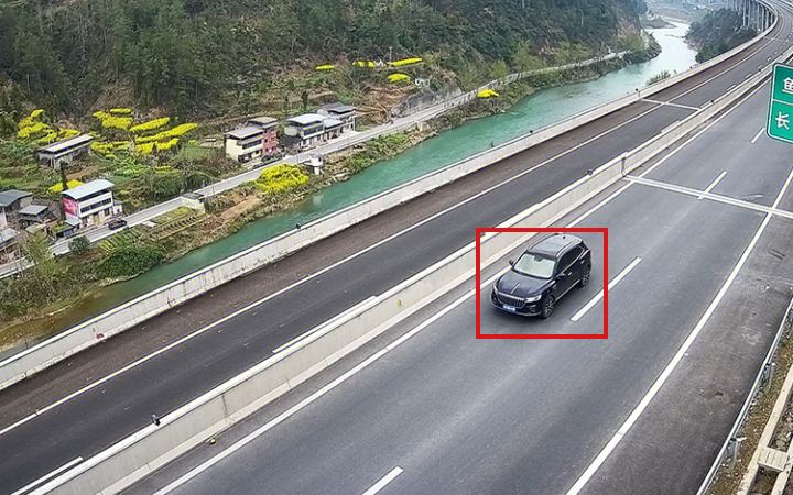 高速车辆逆行检测